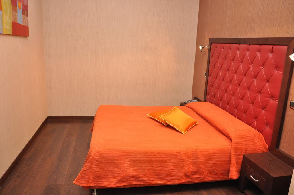 Hotel Fontana Del Re アリアーノ・イルピーノ 部屋 写真