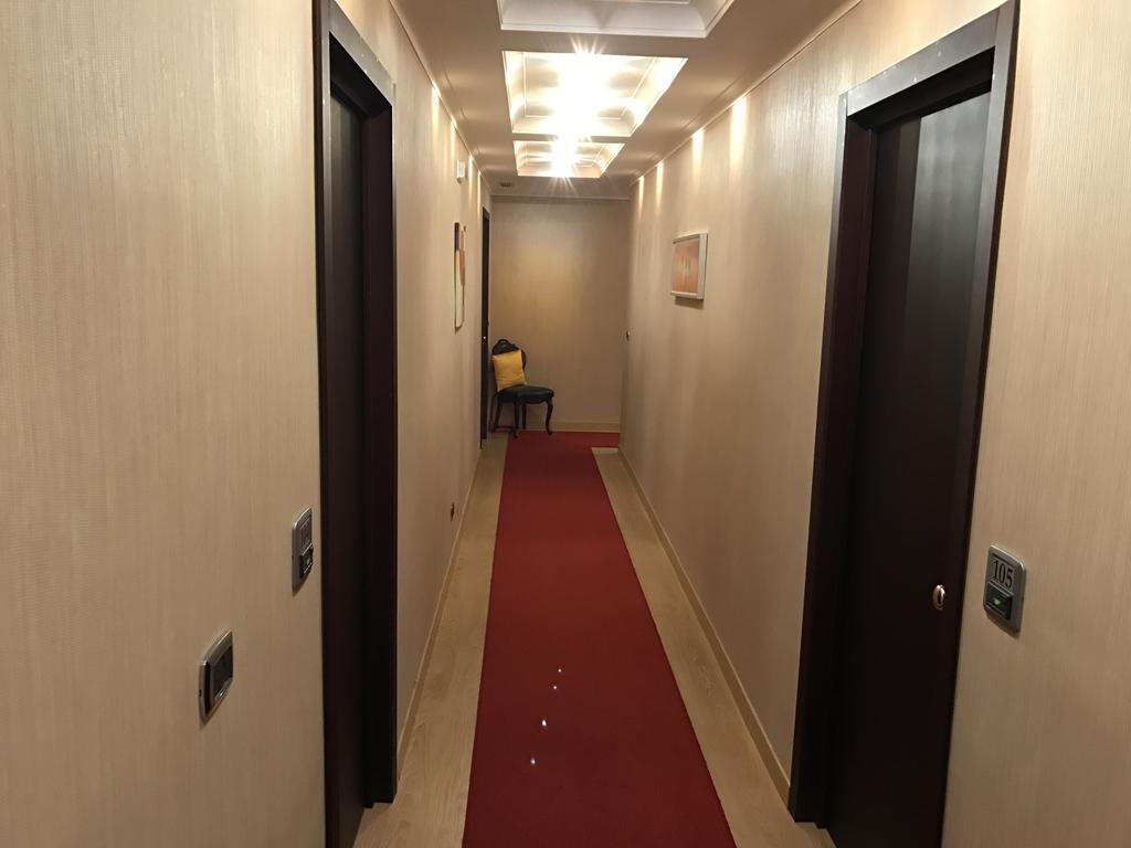 Hotel Fontana Del Re アリアーノ・イルピーノ エクステリア 写真