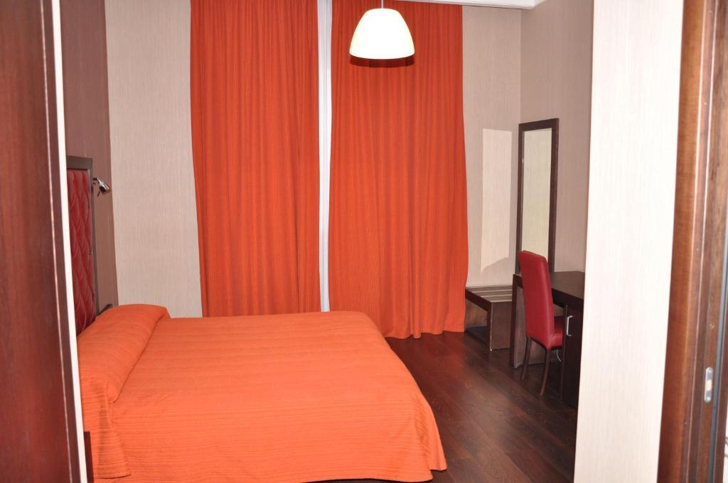Hotel Fontana Del Re アリアーノ・イルピーノ 部屋 写真